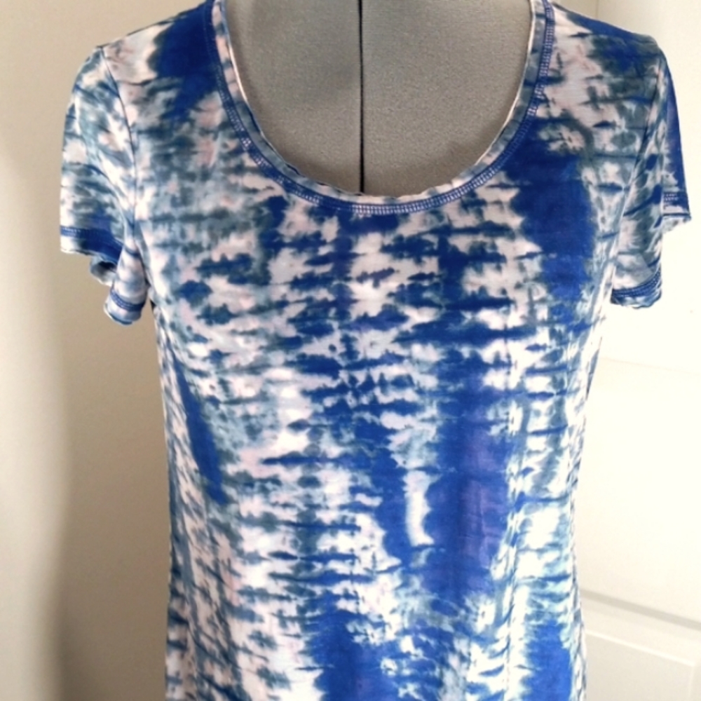 Vera Wang  Womens  Sz Small. Blue/pink/white  Tie Dyed Top